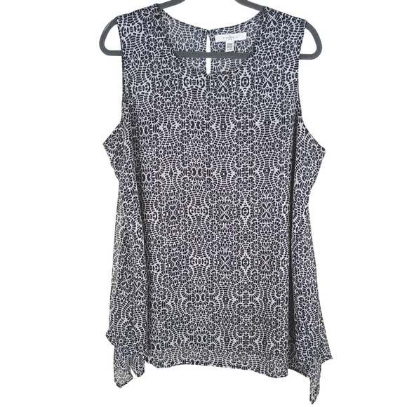 Fever Tops - Fever Womens Black  White Geometric Floral Sleeveless Sharkbite Hem Blouse Large